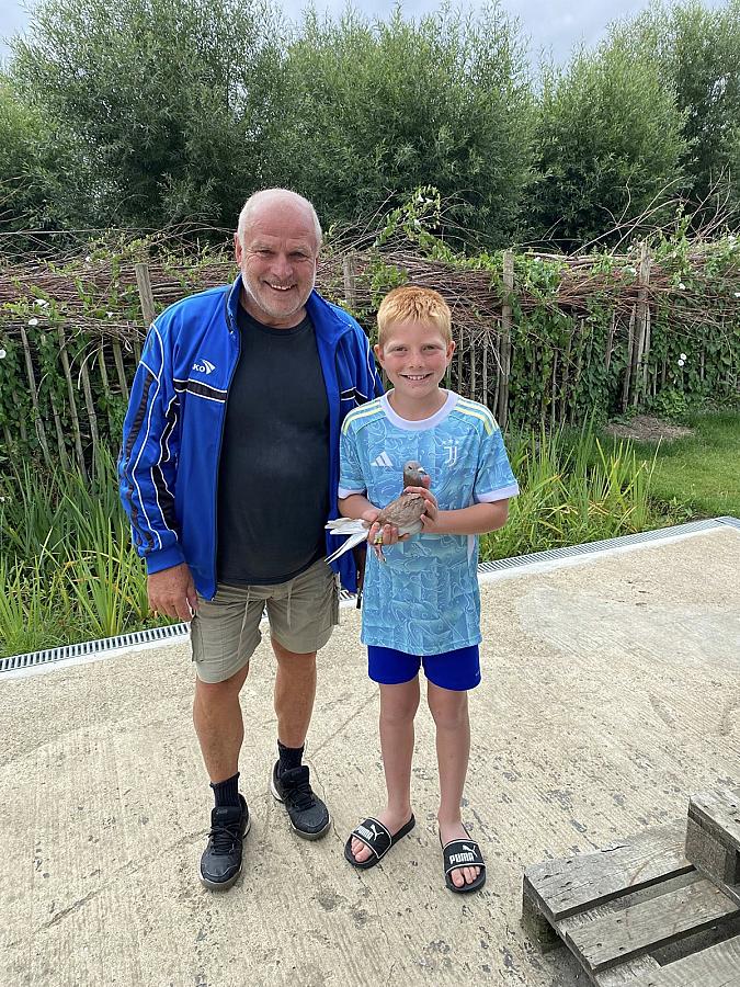 Gust with uncle Walter just after the arrival of “Red Flash” from Dax International 933km.